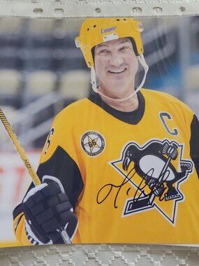 Mario Lemieux signed Pittsburgh Penguins Photo 8x10 w/COA Photo #3